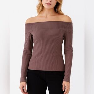 NWT Wilfred | Aritzia Freman off the shoulder long sleeve top ribbed purple XS